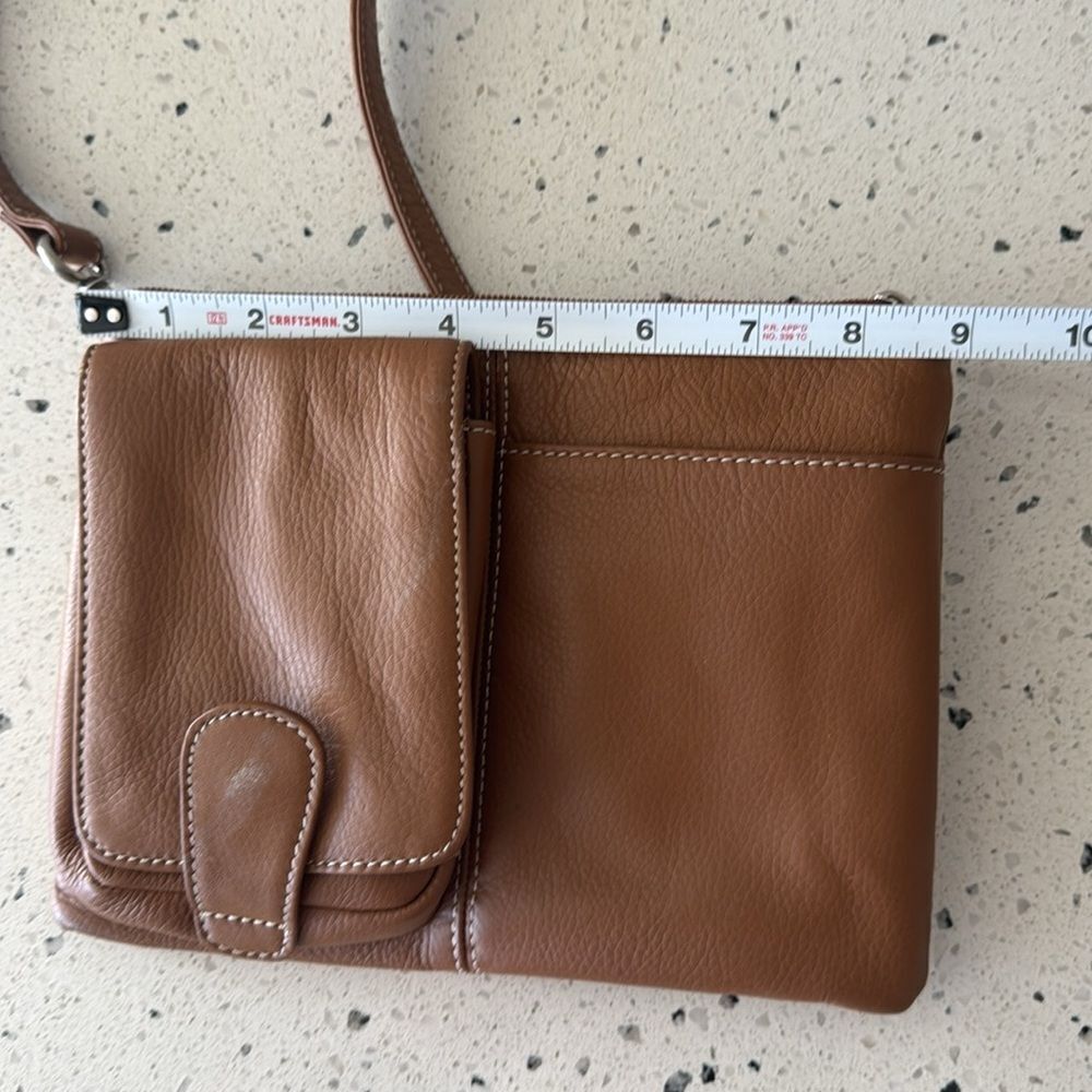 Tignanello Genuine Brown Leather Crossbody Travel Casual Shoulder Bag Versatile - Picture 6 of 13